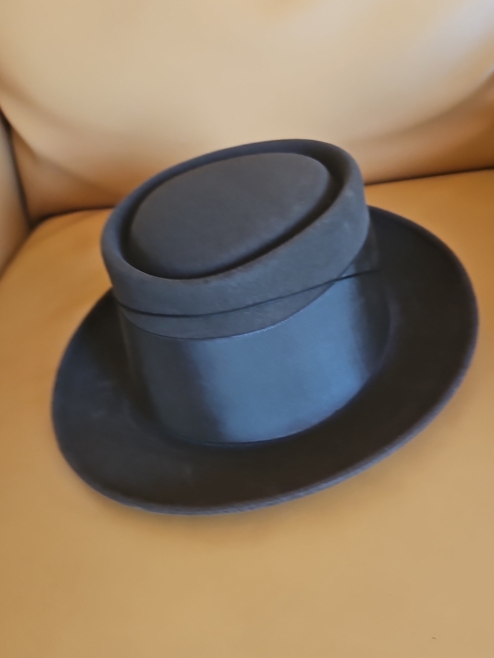 Vintage 1950's Stetson Fedora with original box. Made in USA.